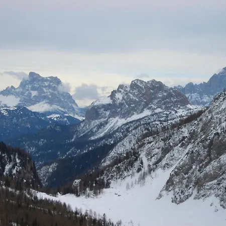 Ξενοδοχείο Albe 3*